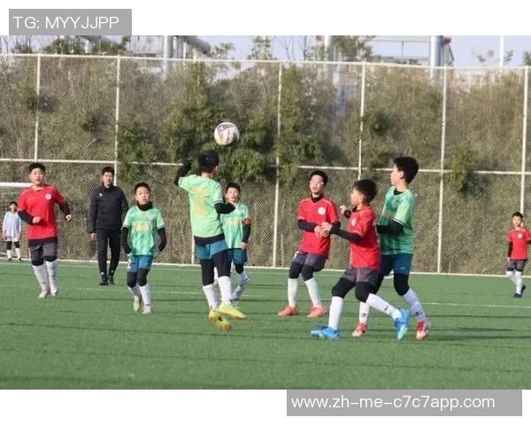 雁塔区足球热潮兴起青少年培训与社区联赛助力发展新篇章